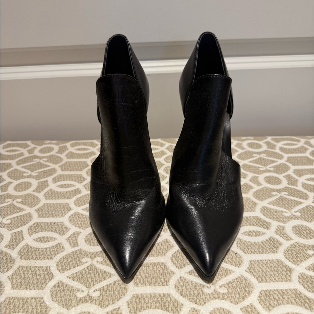 Steve Madden Dolly Black Leather Pumps 8M